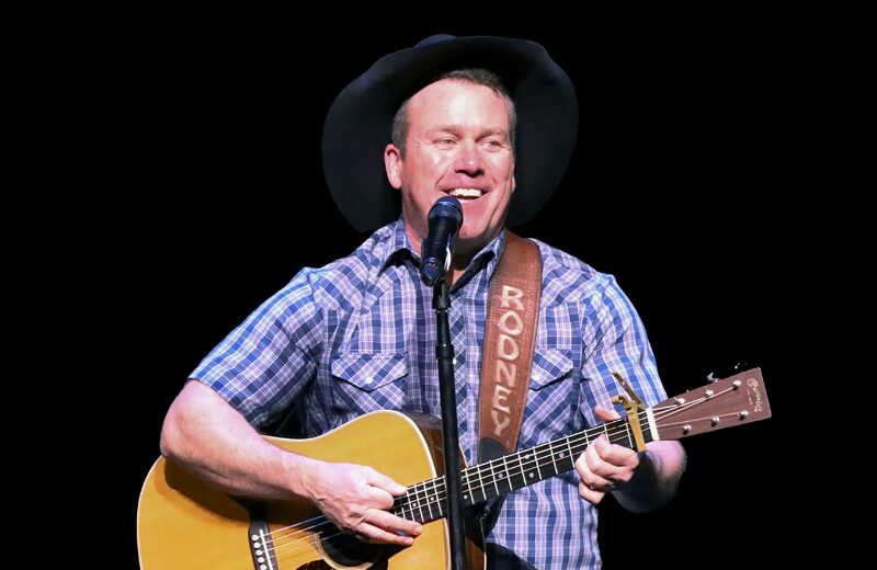 Rodney Carrington August 30 | 8:00 PM - Wild Horse Pass